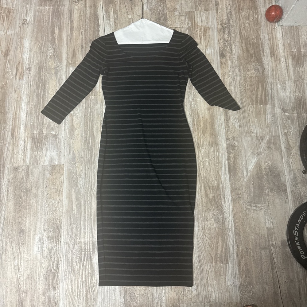 Premise Black and Gray Sheath Dress Square Neck 3/4 Sleeve